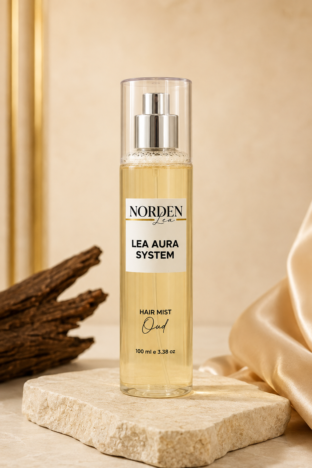 معطر الشعر بالعود من NORDENLEA سعة 100 مل مع قماش بيج وخشب طبيعي